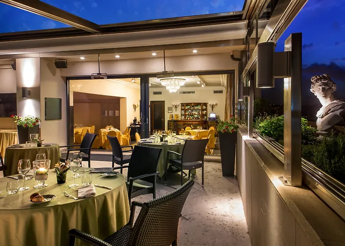 Hôtel de luxe: Hotel Savoy