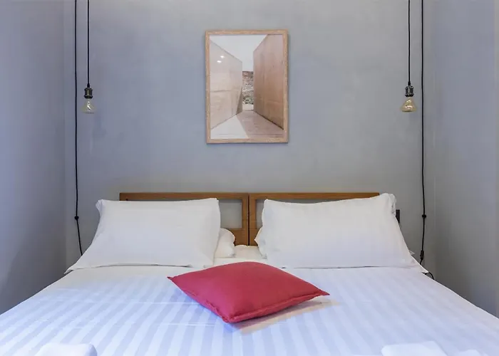  Pietra - The Italian Stay Collection