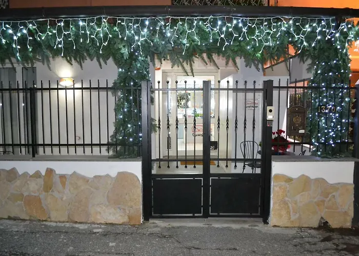 Hotel 3 stelle: Tibur Star Guest House